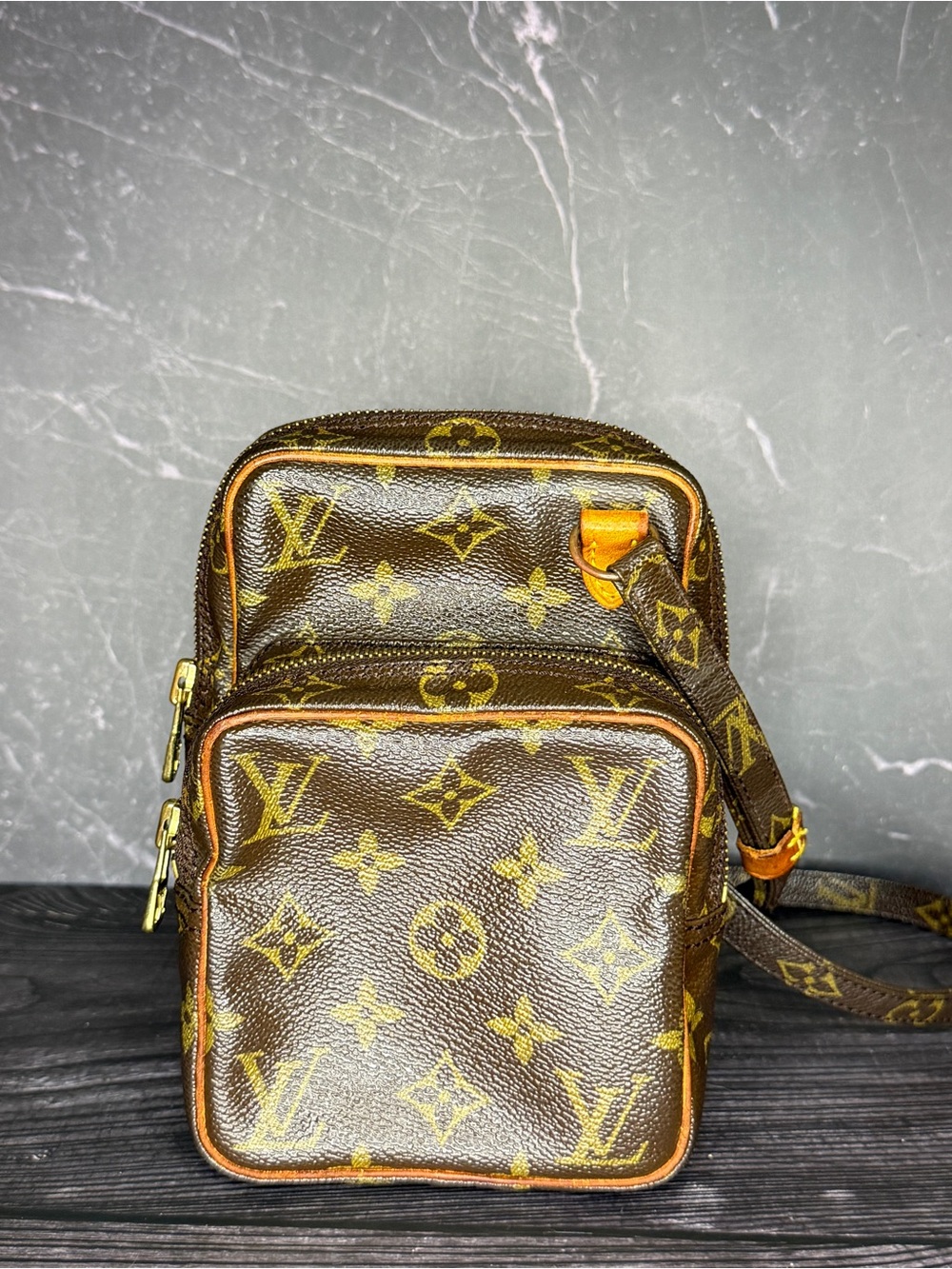 Louis Vuitton Monogram Mini Amazon Crossbody Bag | Vintage | Full Inclusion - Picture 3 of 11